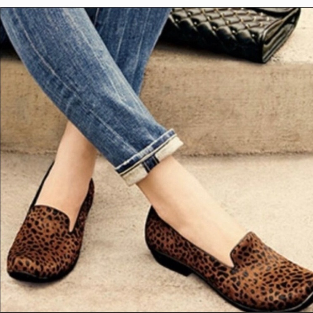 DANSKO LEOPARD FLATS 39